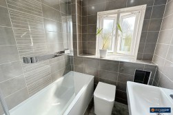 Bronze Close, Maple Park, Nuneaton, CV11 4YD