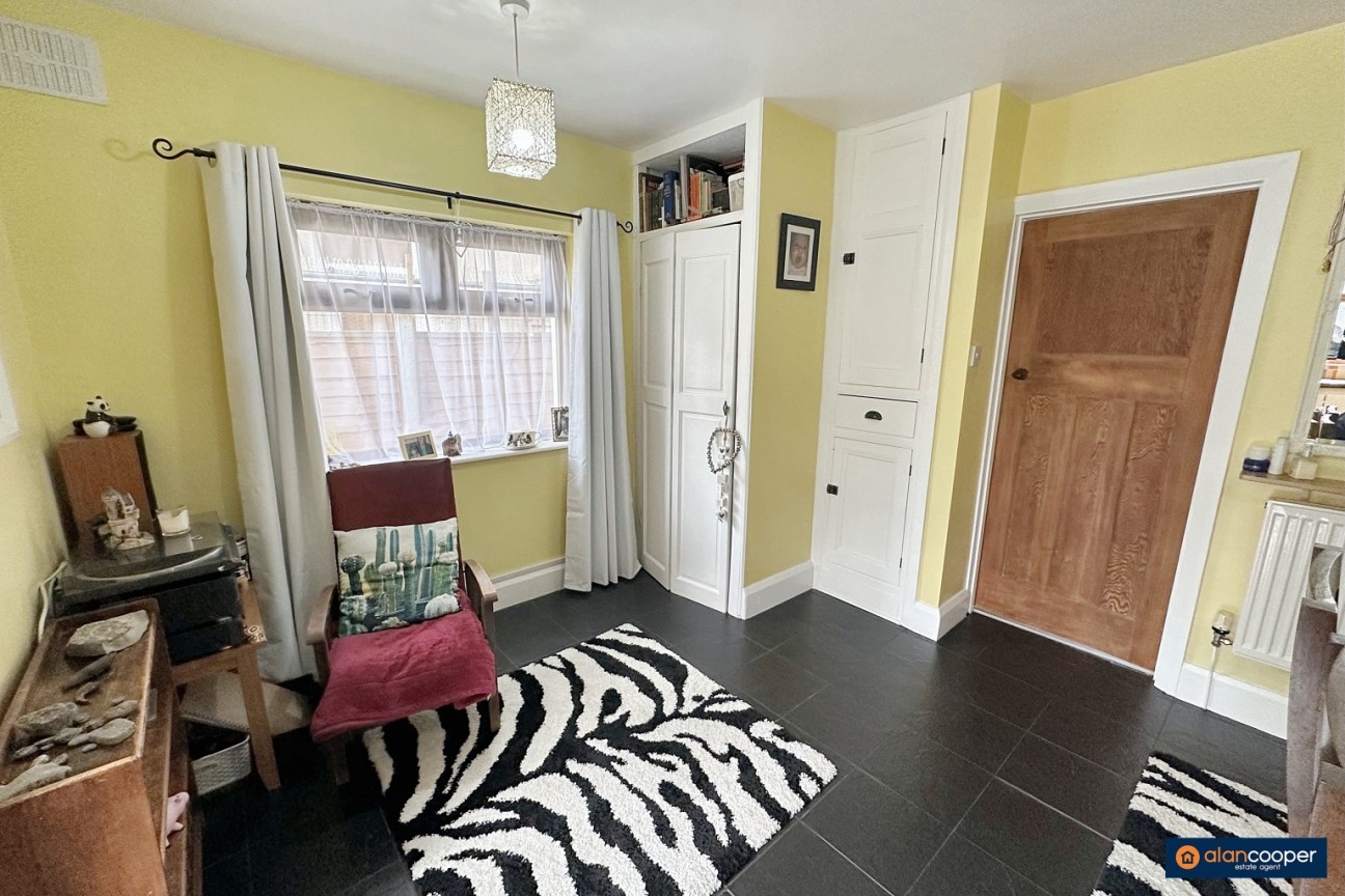 Ryde Avenue, Weddington, Nuneaton, CV10 0BW