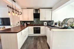 Tomkinson Road, Stockingford, Nuneaton, CV10 8BP