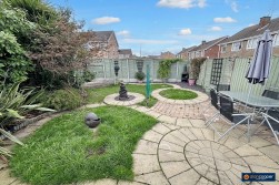 Stroma Way, Glendale, Nuneaton, CV10 7LR
