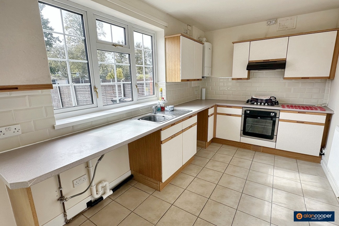 St. Pauls Road, Stockingford, Nuneaton, CV10 8HL