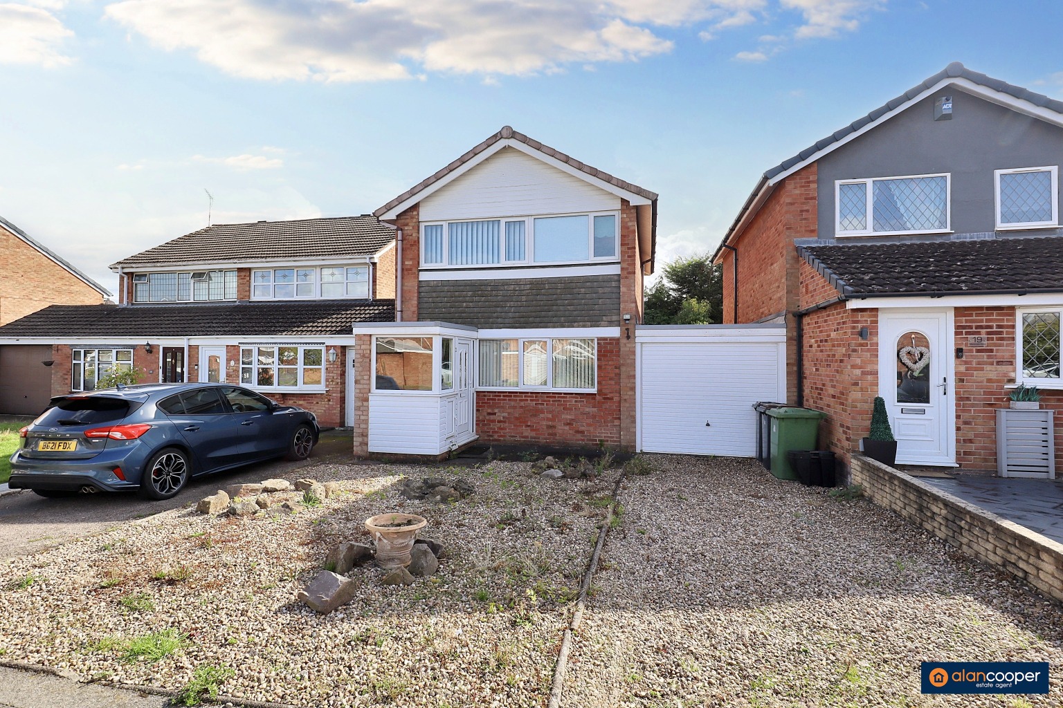 Montrose Drive, Glendale, Nuneaton, CV10 7LX