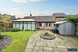 Dawlish Close, Horeston Grange, Nuneaton, CV11 6YR