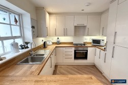Dawlish Close, Horeston Grange, Nuneaton, CV11 6YR