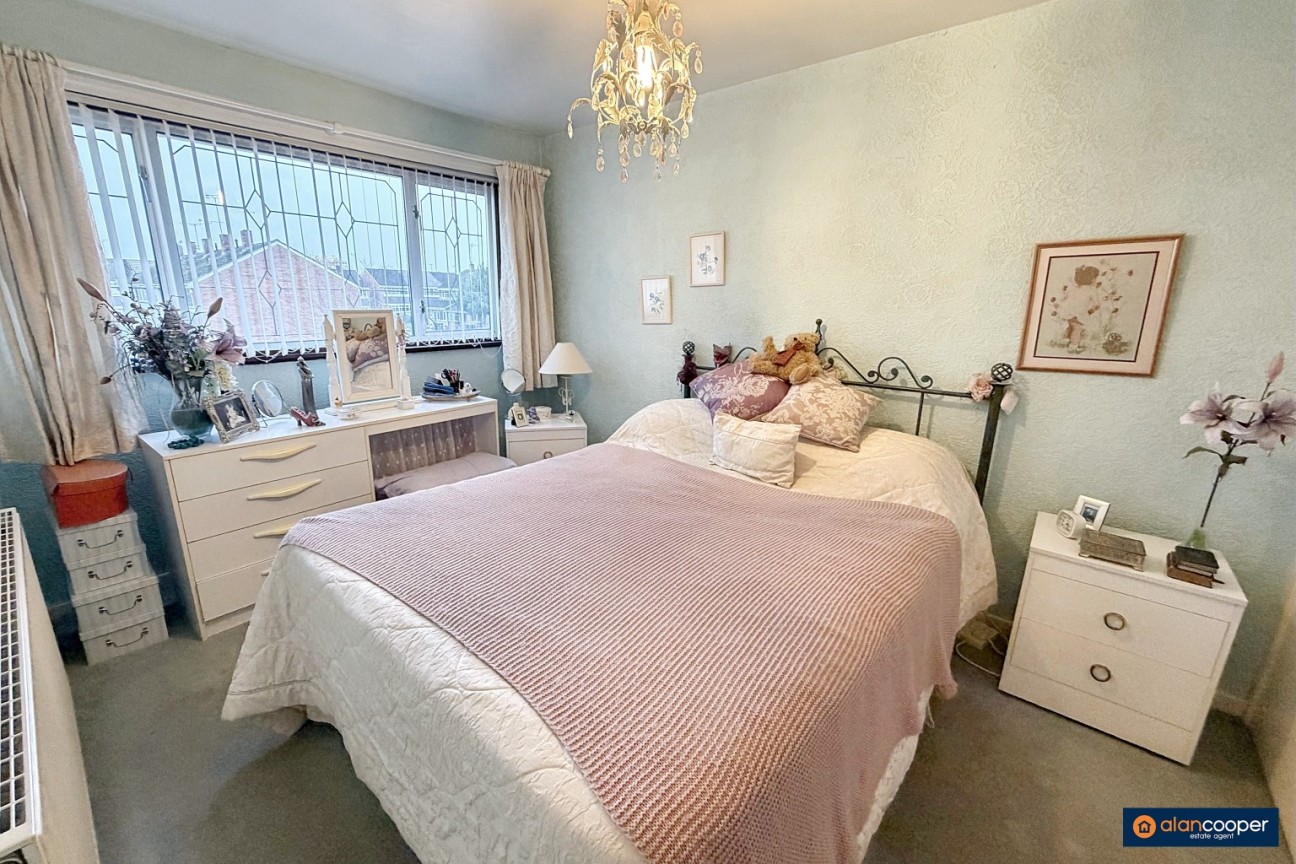 Silver Walk, Glendale, Nuneaton, CV10 7LY