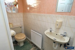 Newquay Close, Horeston Grange, Nuneaton, CV11 6FH
