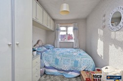 Newquay Close, Horeston Grange, Nuneaton, CV11 6FH