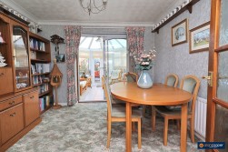Newquay Close, Horeston Grange, Nuneaton, CV11 6FH
