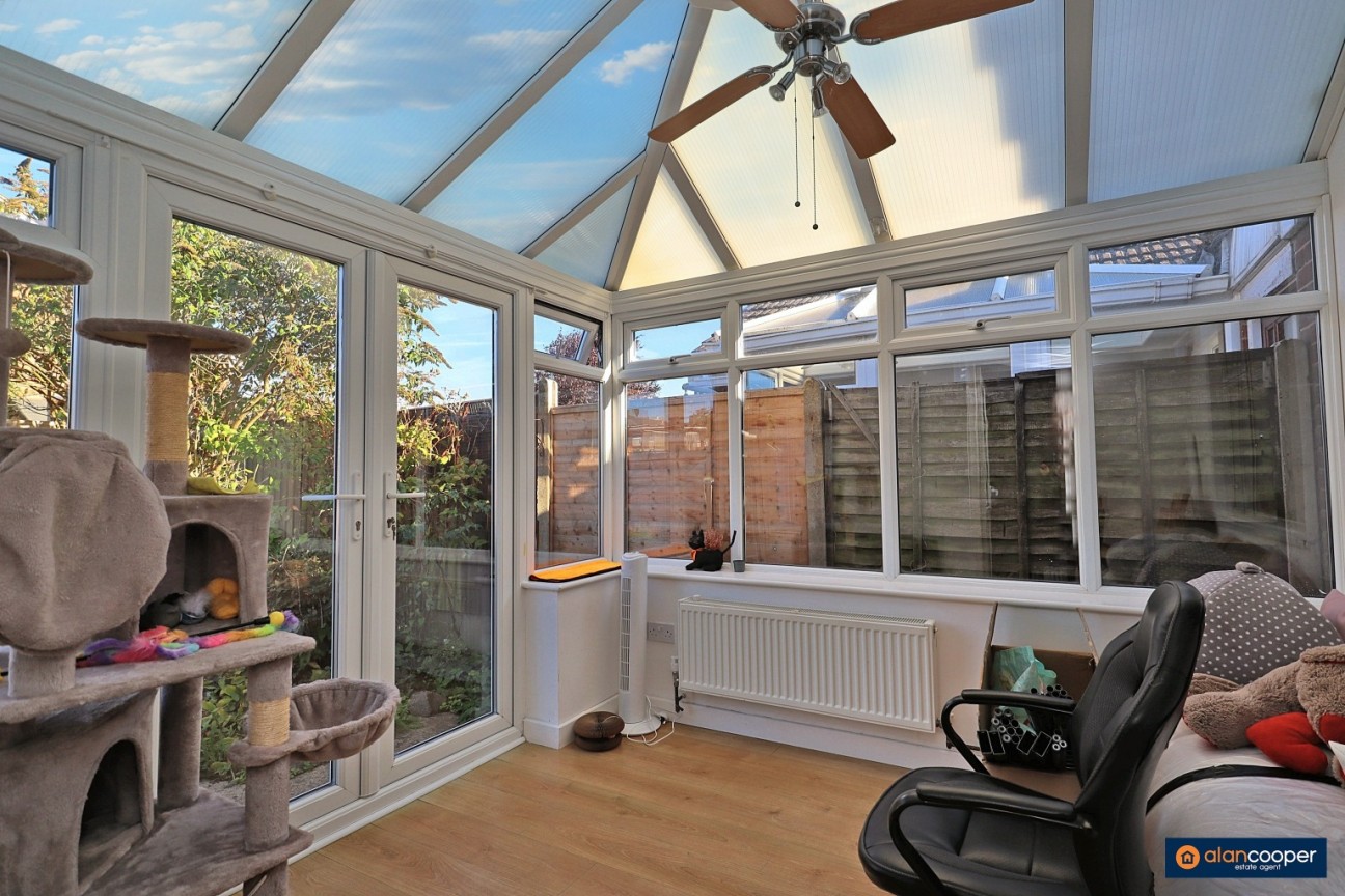 Golf Drive, Whitestone, Nuneaton, CV11 6LY