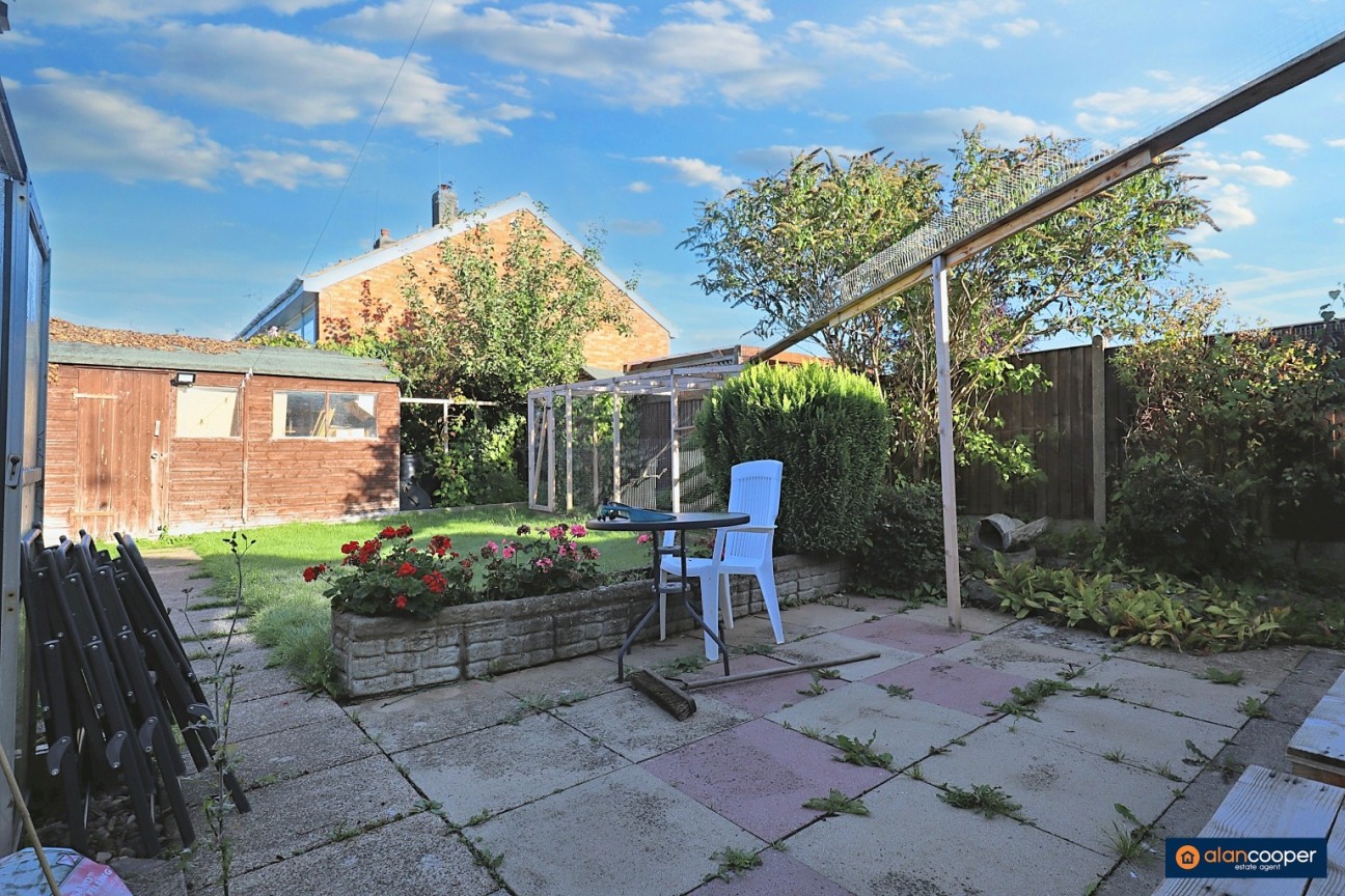 Golf Drive, Whitestone, Nuneaton, CV11 6LY