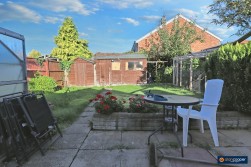 Golf Drive, Whitestone, Nuneaton, CV11 6LY
