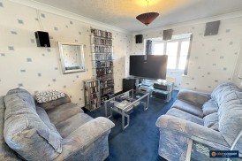 Upton Drive, Maple Park, Nuneaton, CV11 4GF