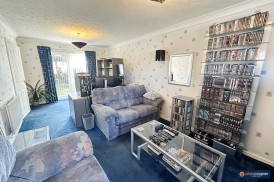 Upton Drive, Maple Park, Nuneaton, CV11 4GF