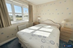 Upton Drive, Maple Park, Nuneaton, CV11 4GF