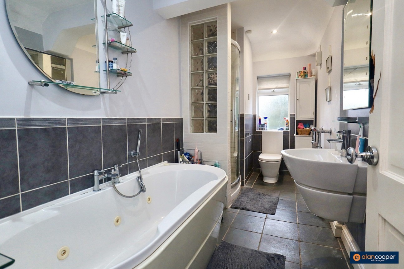 The Long Shoot, Nuneaton, CV11 6JW