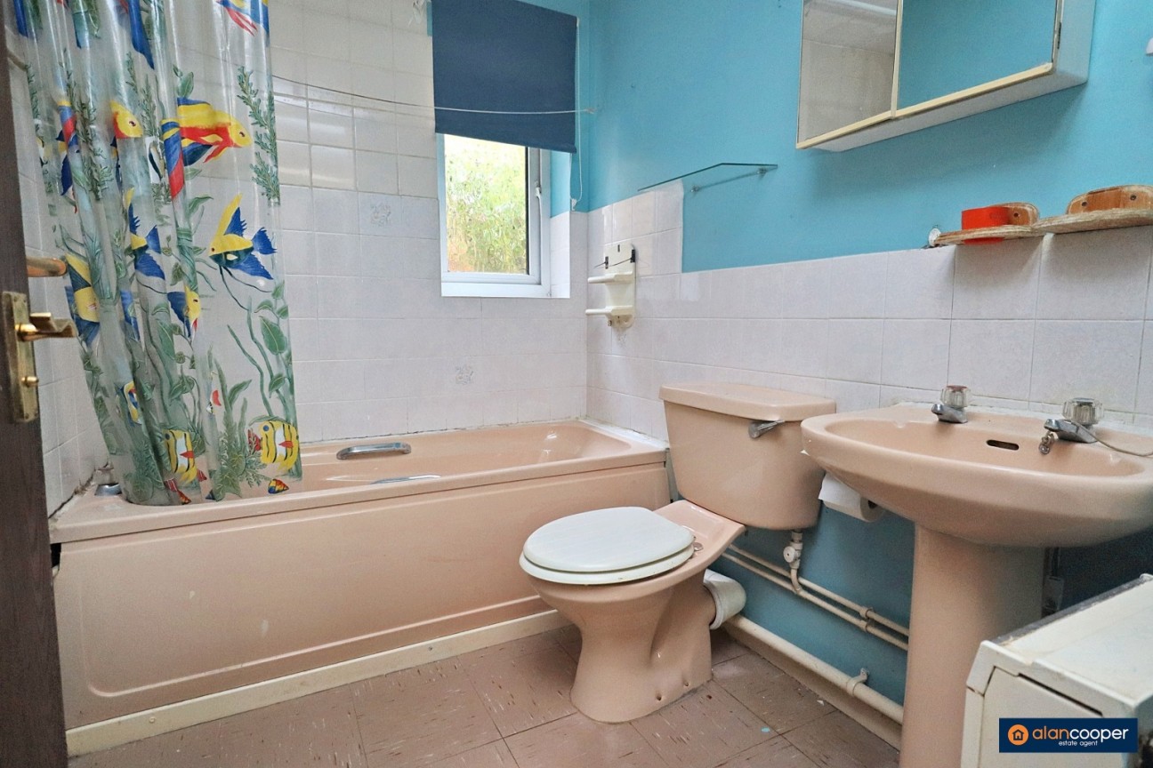 Thorncliffe Way, Nuneaton, CV10 0XT