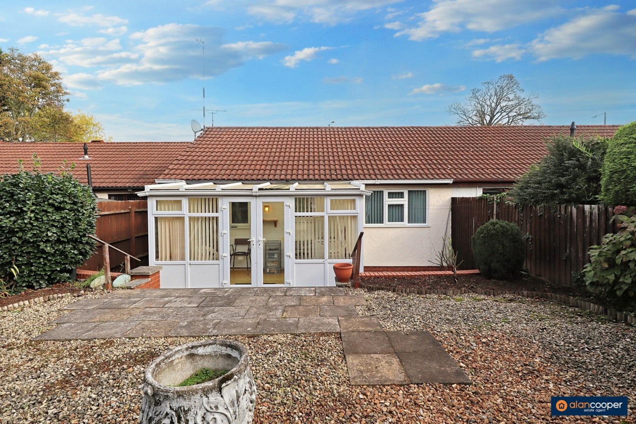 The Hollows, Lutterworth Road, Nuneaton, CV11 6QA