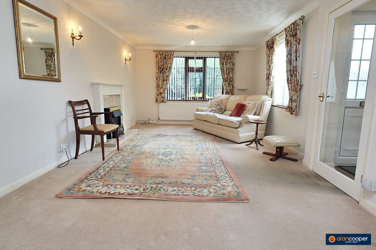 The Hollows, Lutterworth Road, Nuneaton, CV11 6QA