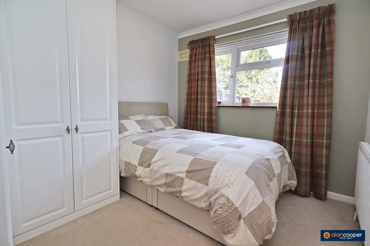 Arundel Road, Bulkington, CV12 9QS