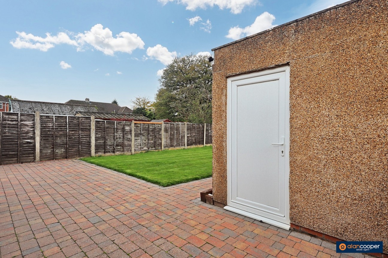 Arundel Road, Bulkington, CV12 9QS