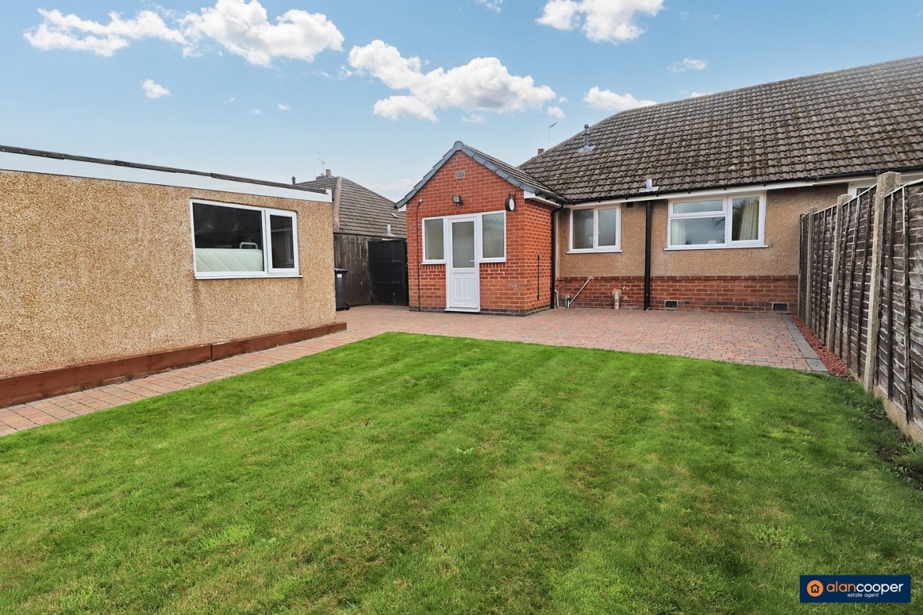 Arundel Road, Bulkington, CV12 9QS