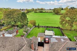 Arundel Road, Bulkington, CV12 9QS