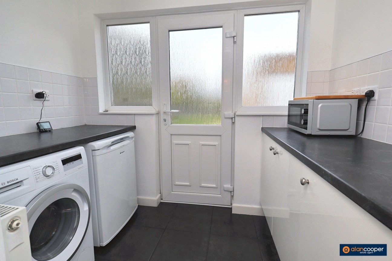 Arundel Road, Bulkington, CV12 9QS