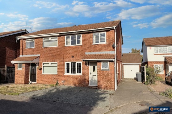 Blackthorn Grove, Whitestone, Nuneaton, CV11 6UX