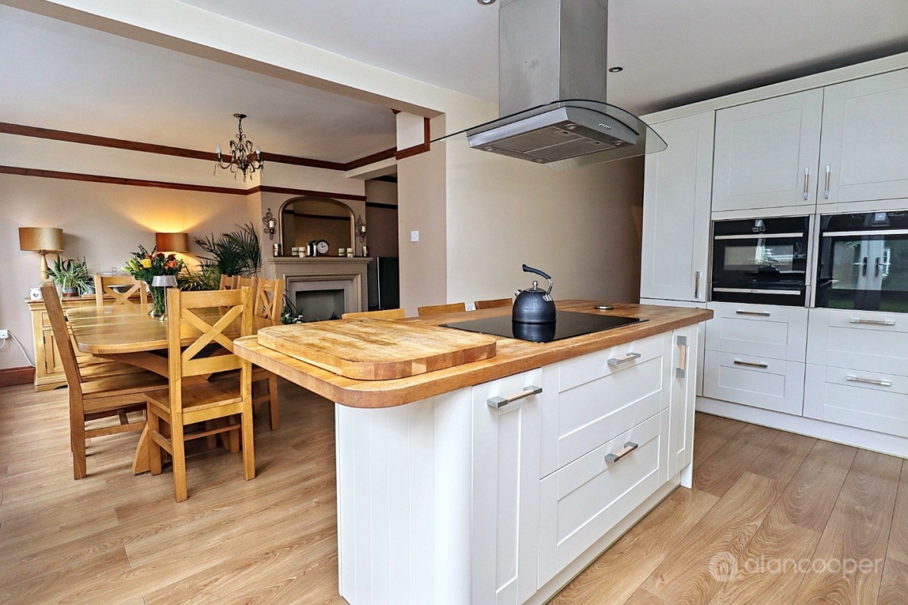 Kingsbridge Road, Weddington, Nuneaton, CV10 0BZ