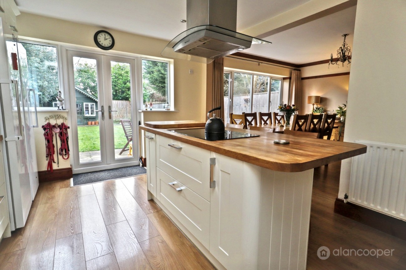 Kingsbridge Road, Weddington, Nuneaton, CV10 0BZ