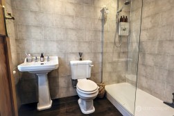 Kingsbridge Road, Weddington, Nuneaton, CV10 0BZ