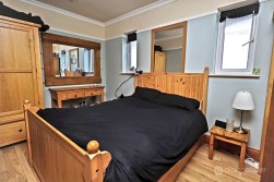 Kingsbridge Road, Weddington, Nuneaton, CV10 0BZ