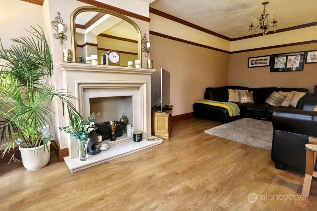 Kingsbridge Road, Weddington, Nuneaton, CV10 0BZ