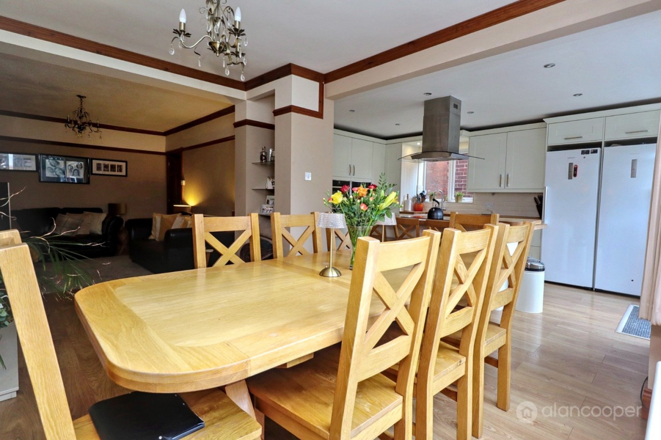 Kingsbridge Road, Weddington, Nuneaton, CV10 0BZ