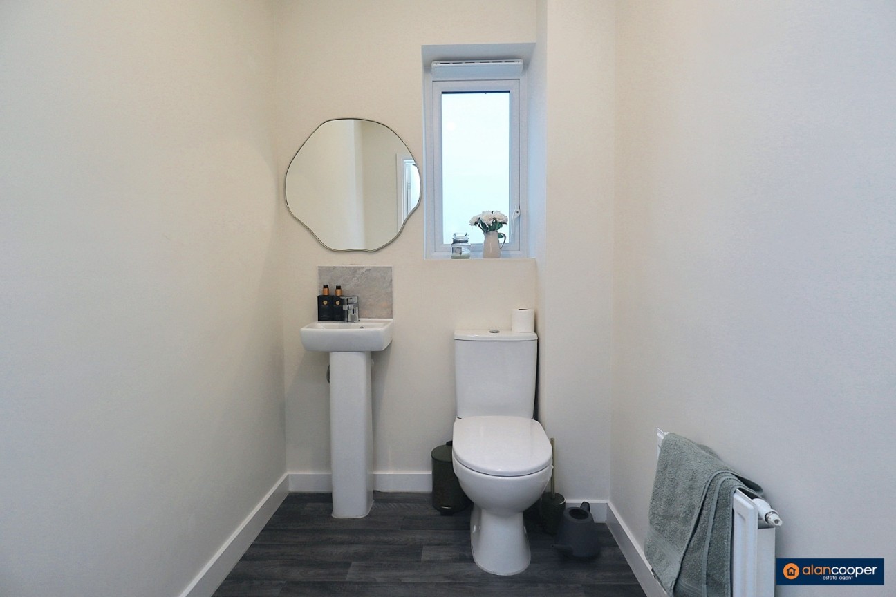 Hall Green Drive, Exhall, Coventry, CV7 9JX