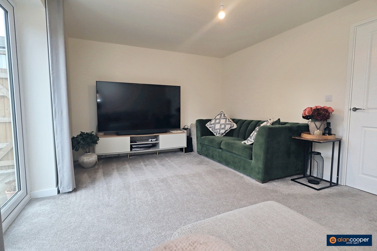 Hall Green Drive, Exhall, Coventry, CV7 9JX