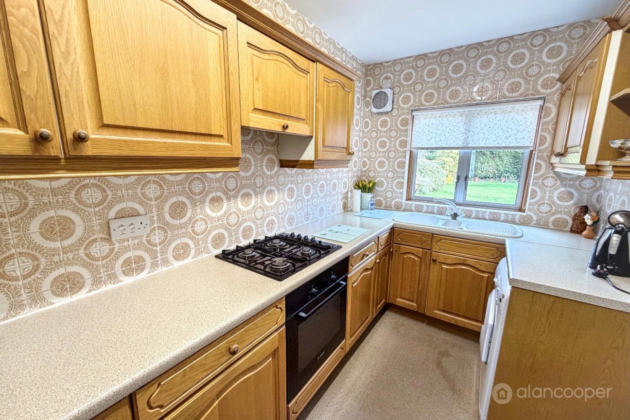 Waverley Avenue, Attleborough, Nuneaton, CV11 4RS