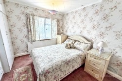 Waverley Avenue, Attleborough, Nuneaton, CV11 4RS