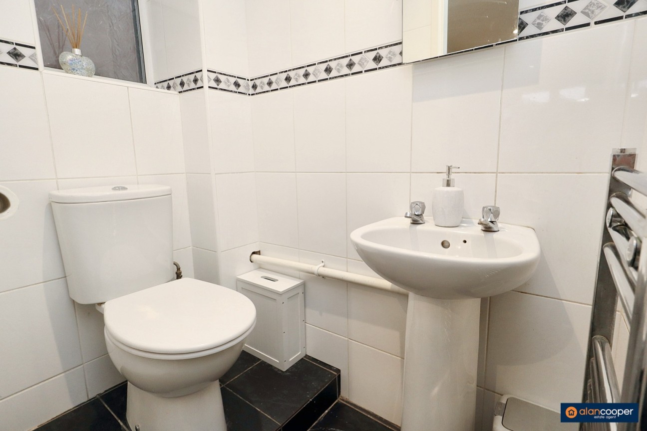 Oban Drive, Glendale, Nuneaton, CV10 7LD