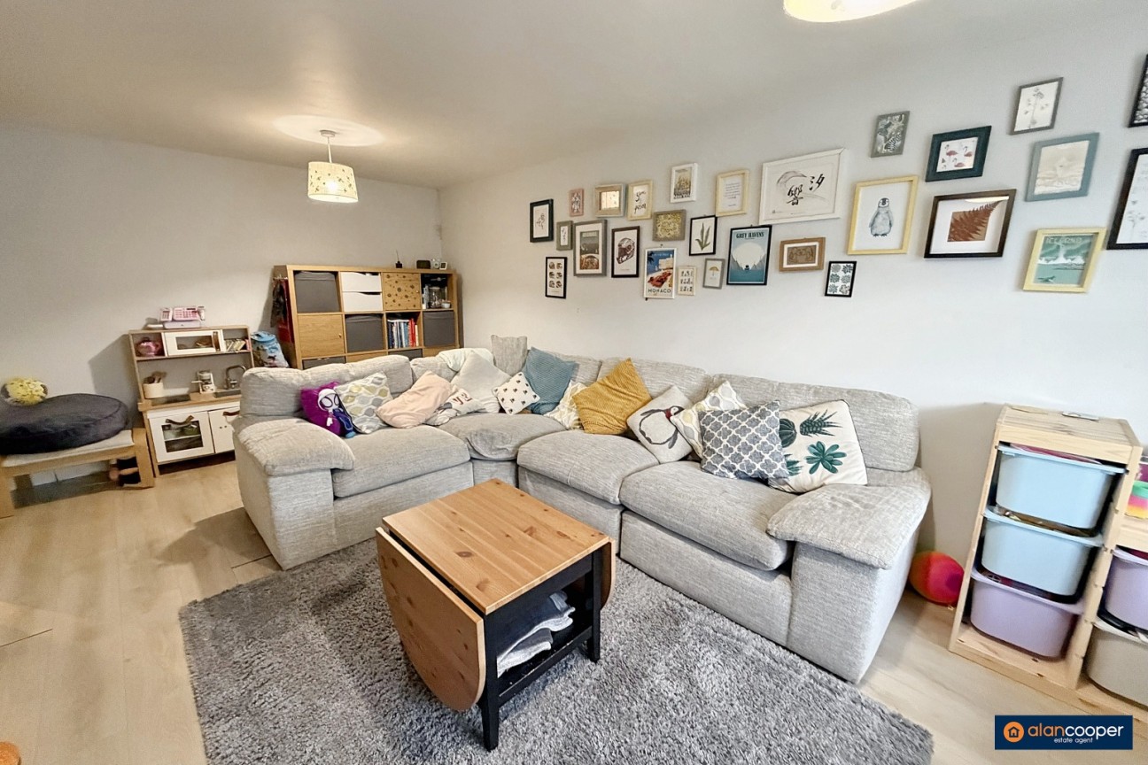 Stroma Way, Glendale, Nuneaton, CV10 7LR