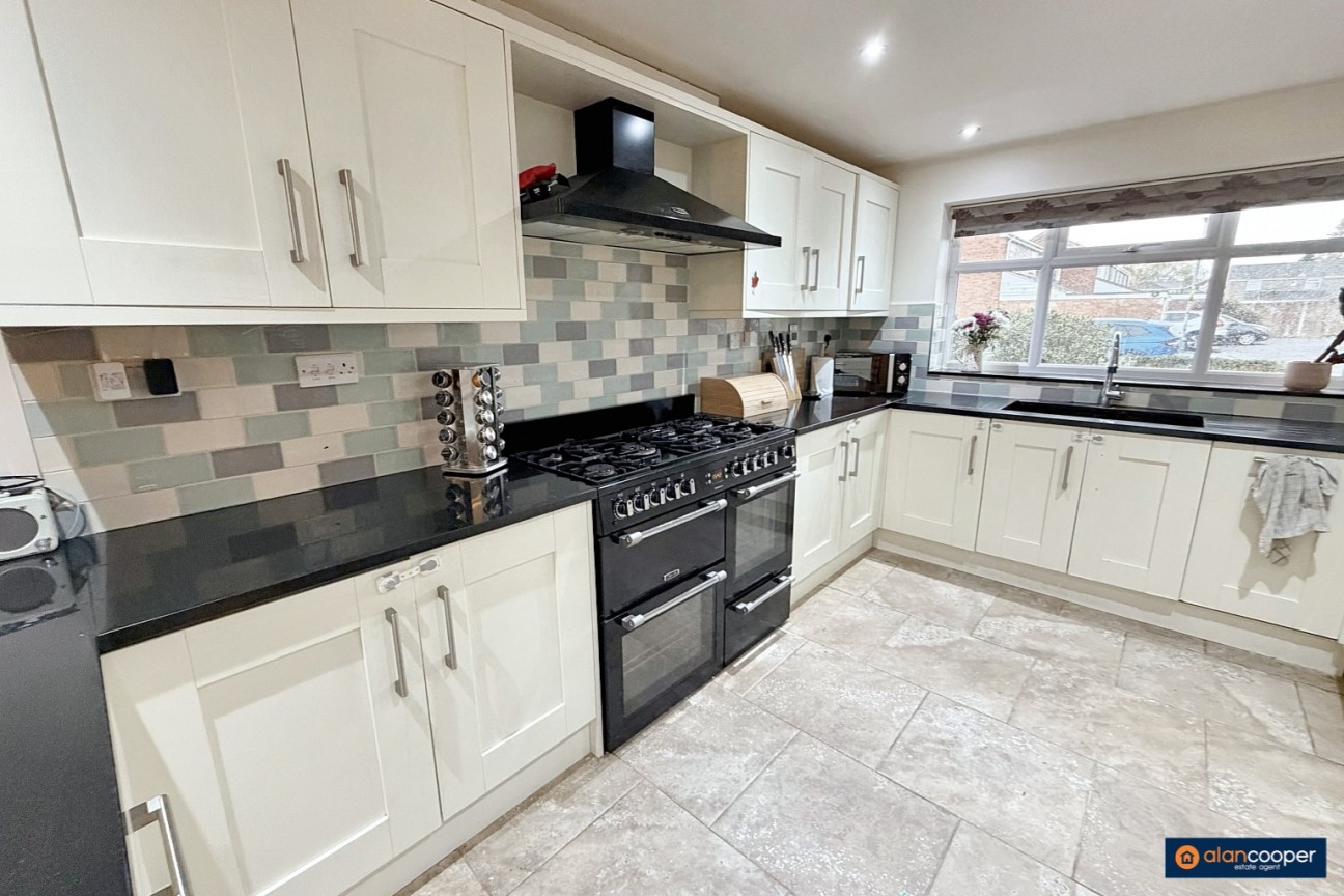 Stroma Way, Glendale, Nuneaton, CV10 7LR