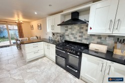 Stroma Way, Glendale, Nuneaton, CV10 7LR