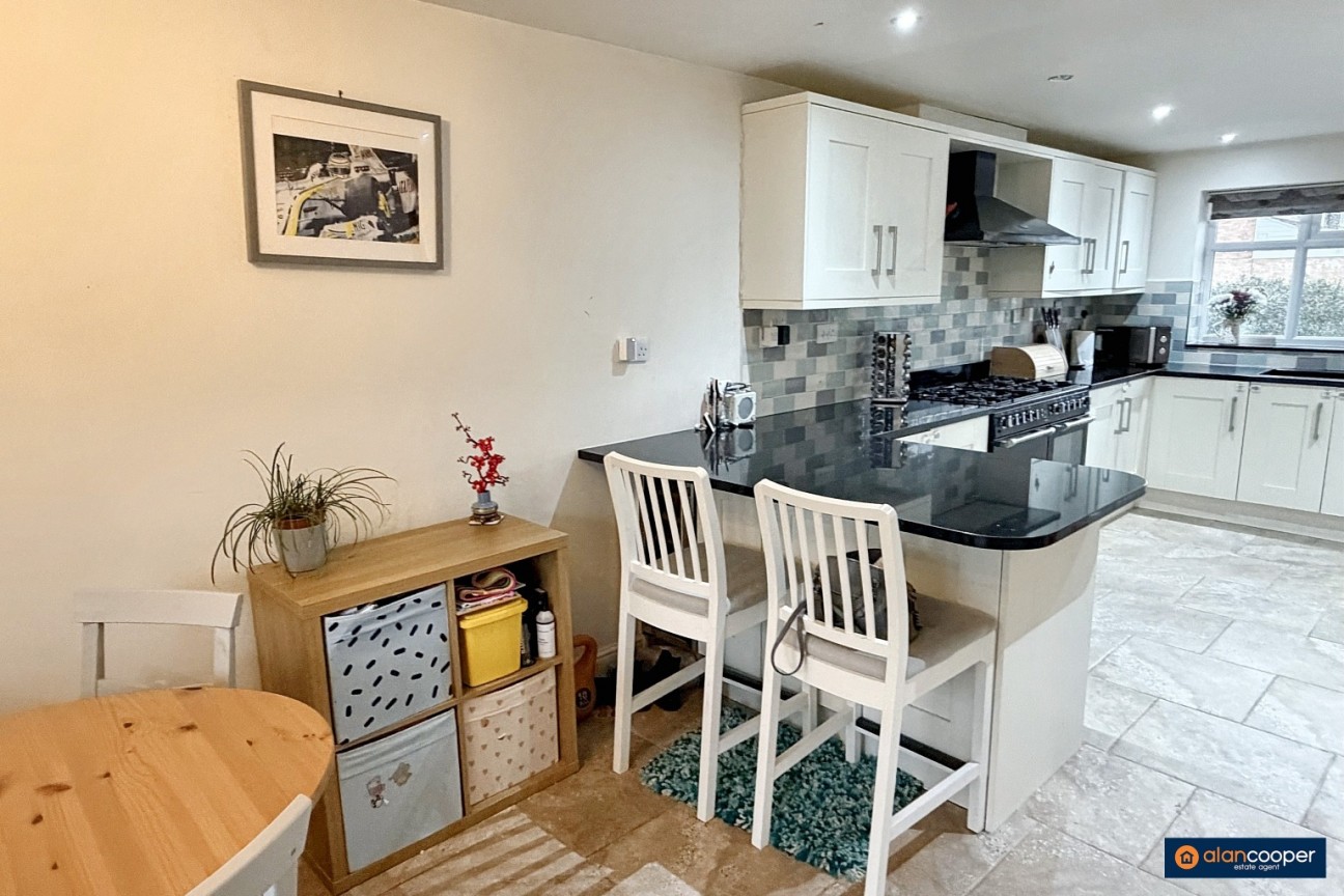 Stroma Way, Glendale, Nuneaton, CV10 7LR