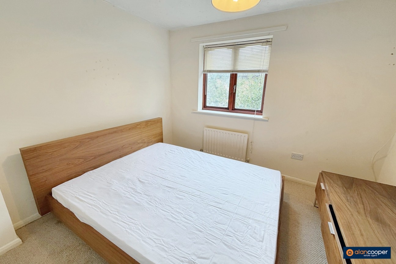 Kenilworth Drive, Weavers Green, Nuneaton, CV11 5XP