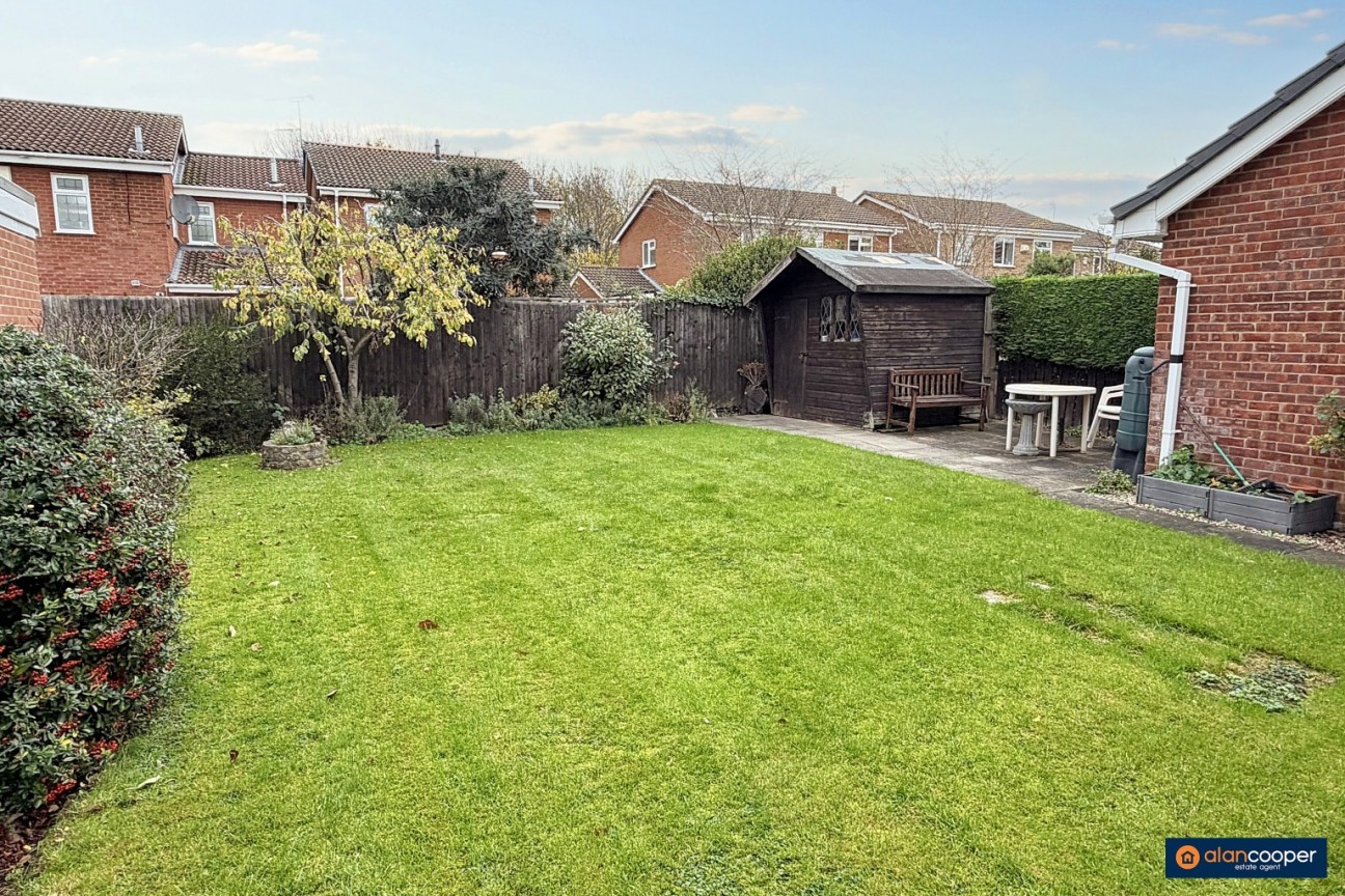 St. Ives Way, Horeston Grange, Nuneaton, CV11 6FR