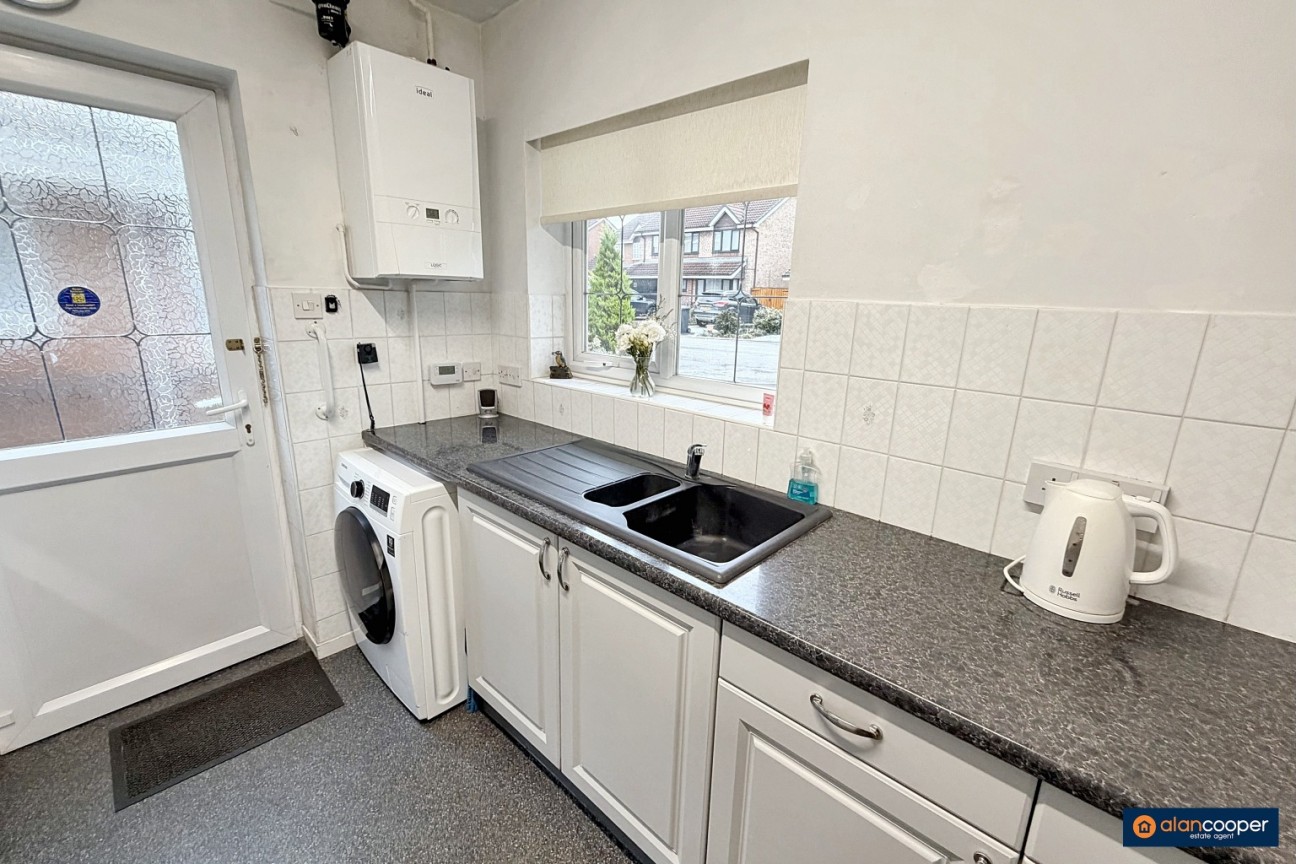 St. Ives Way, Horeston Grange, Nuneaton, CV11 6FR