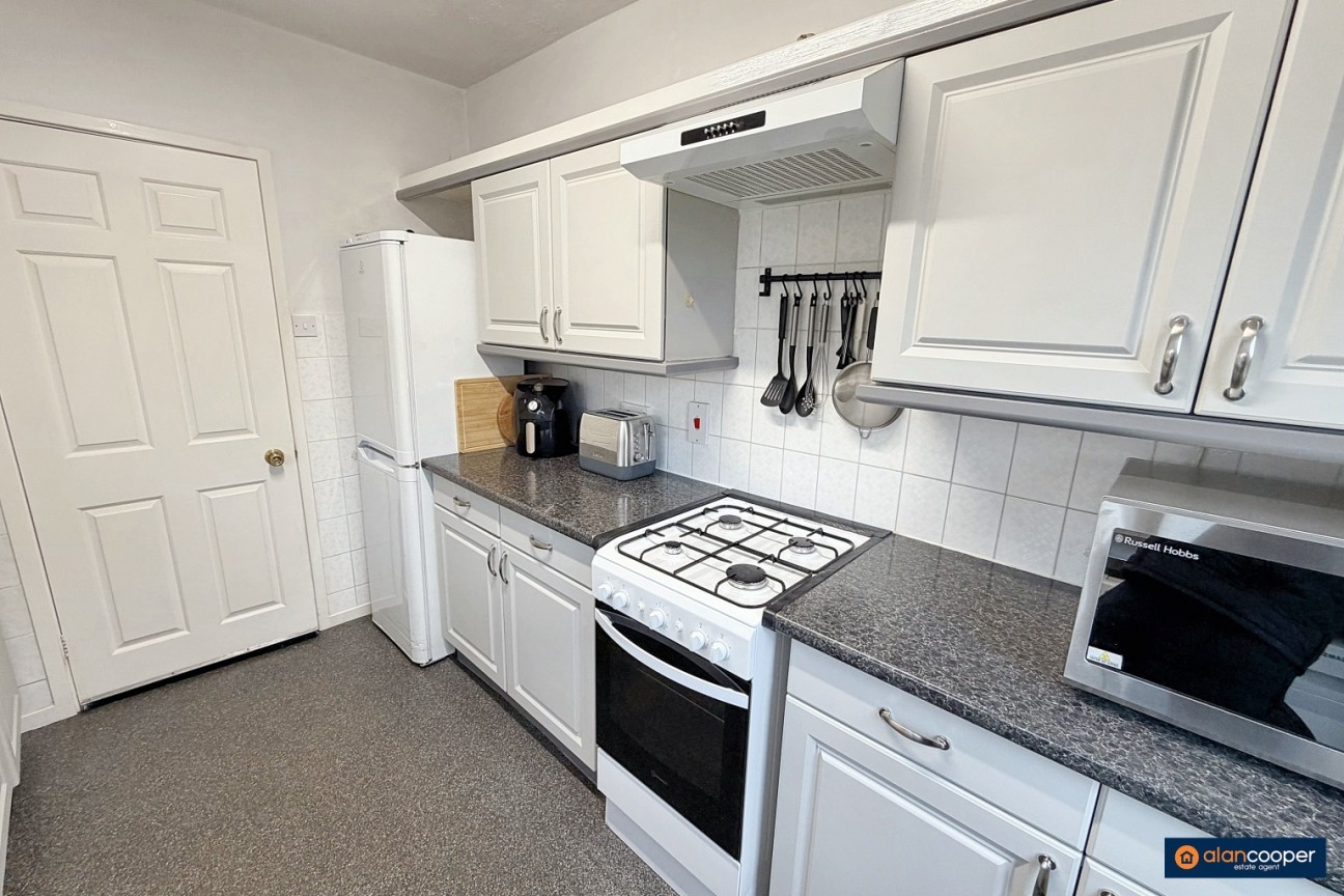 St. Ives Way, Horeston Grange, Nuneaton, CV11 6FR