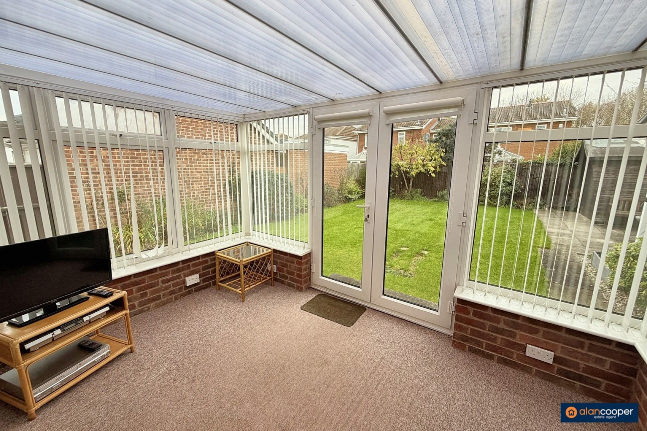 St. Ives Way, Horeston Grange, Nuneaton, CV11 6FR