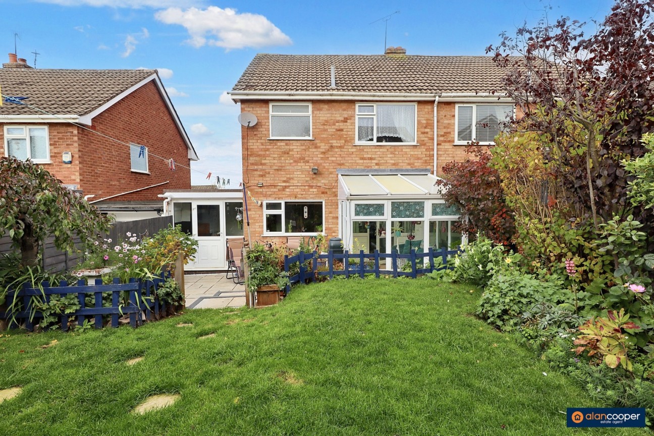 Quantock Drive, Church Farm, Nuneaton, CV10 8PU