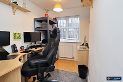 Penshurst Way, Maple Park, Nuneaton, CV11 4XN